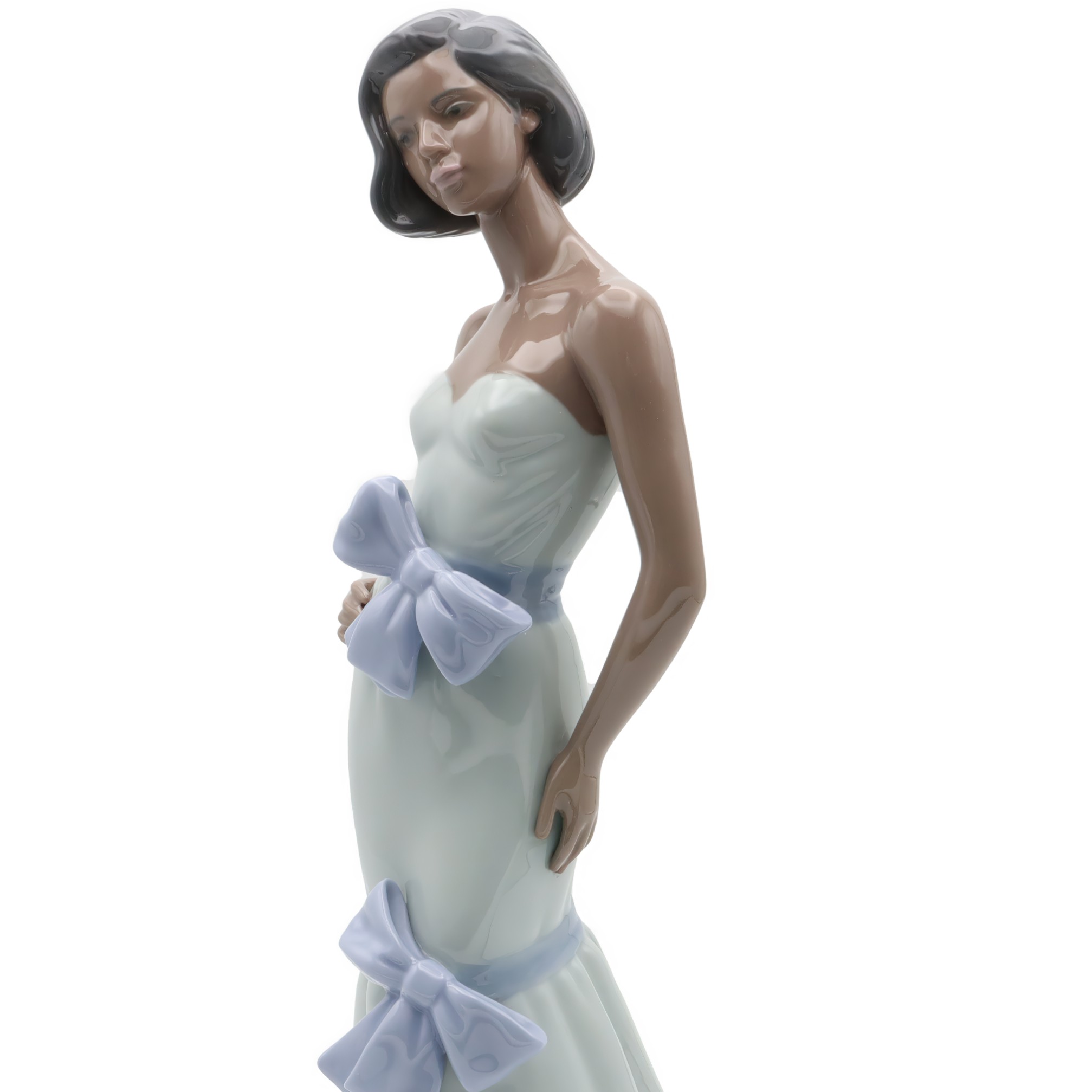 NAO Lladro Daisa Figur, Dunkle Dame In Blau, Porzellanfigur, Elegante Frau, Handbemalt